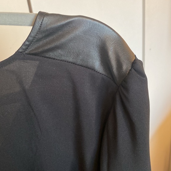 Express too - Picture 3 of 3